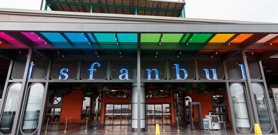 Isfanbul Vialand Mall